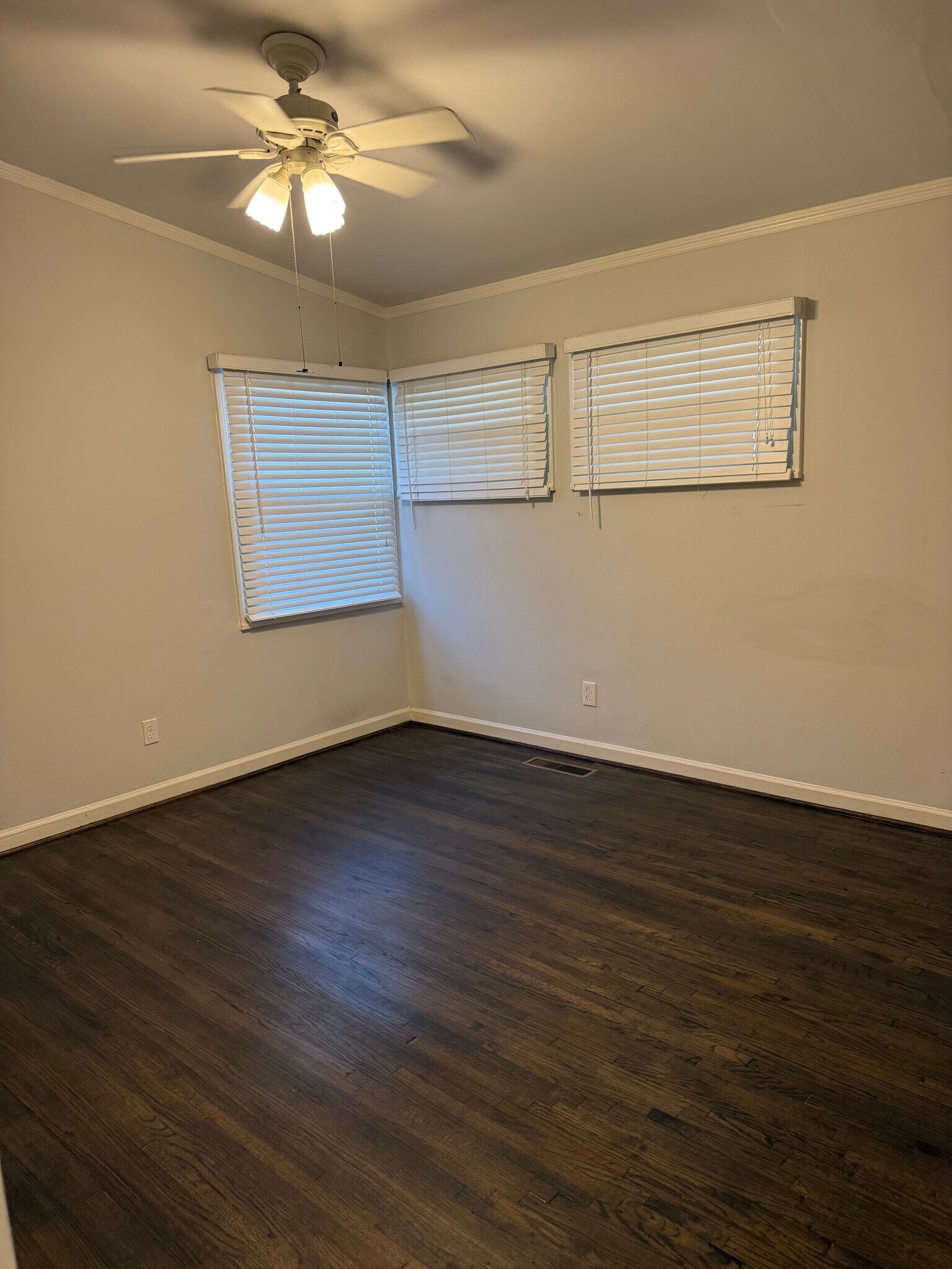 Building Photo - 1117 Montclair Rd