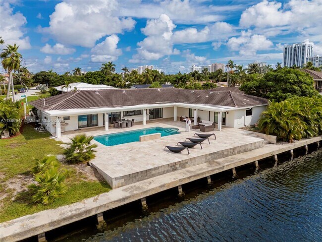 Building Photo - 1912 Ocean Mist Dr