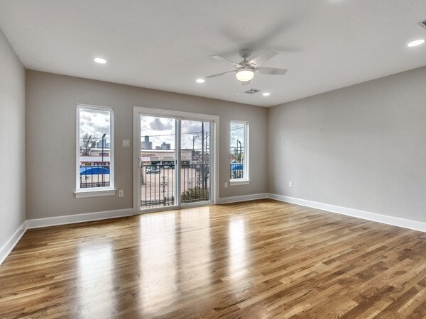 Building Photo - 1105 Panama St