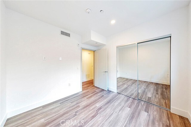 Building Photo - 1482 S Sherbourne Dr