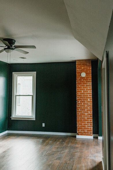 Building Photo - 503 Church St