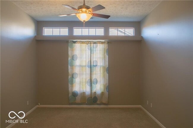 Building Photo - 12403 E 75th St