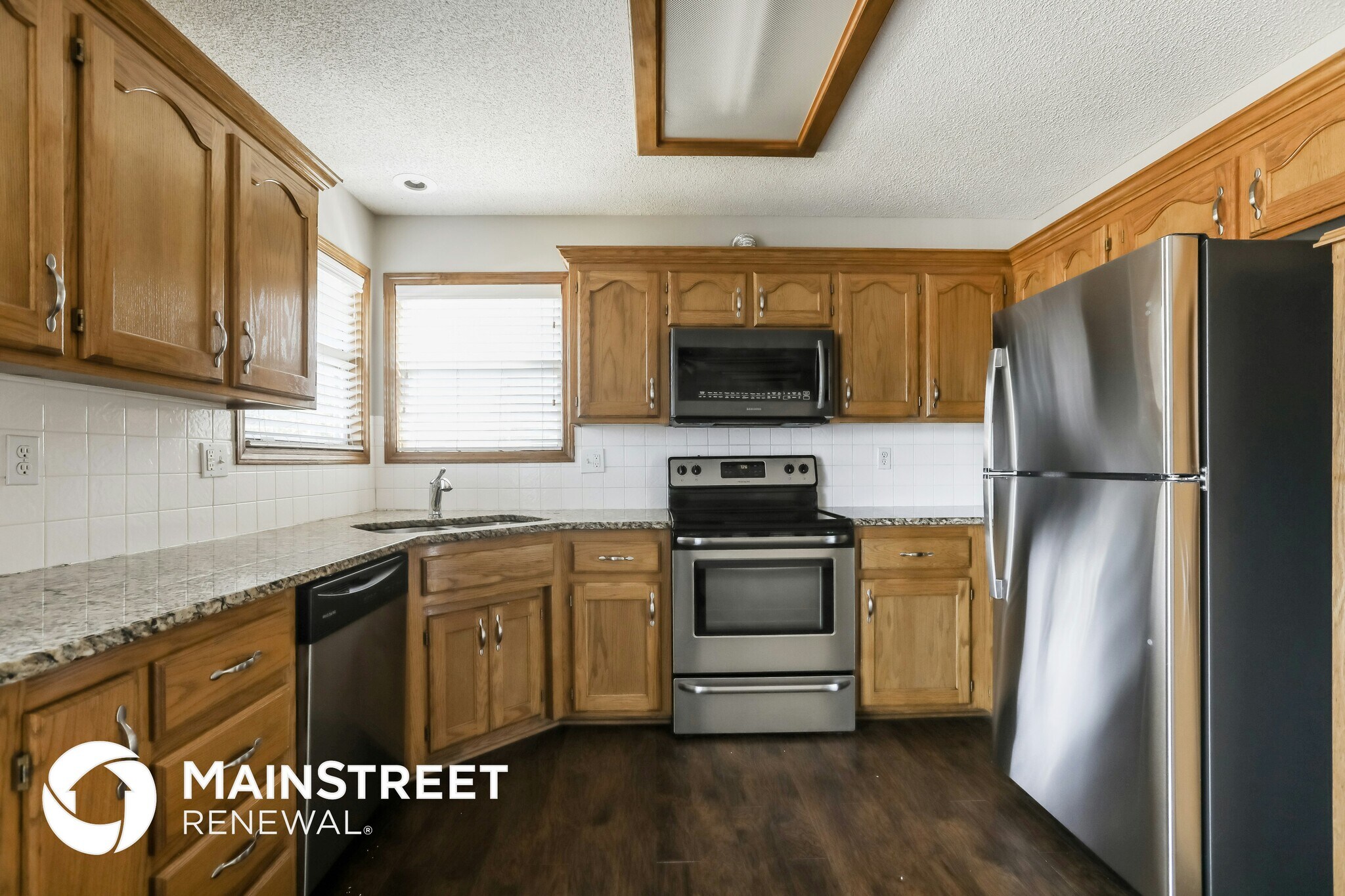 Building Photo - 1210 Aspen Dr