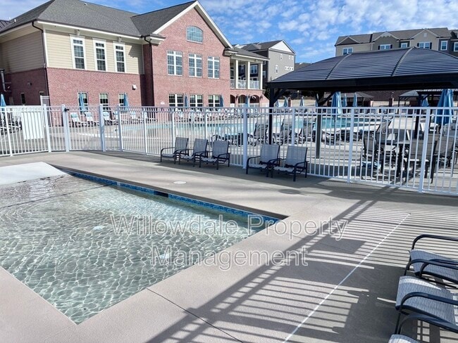 Building Photo - 2534 Hutch Ln