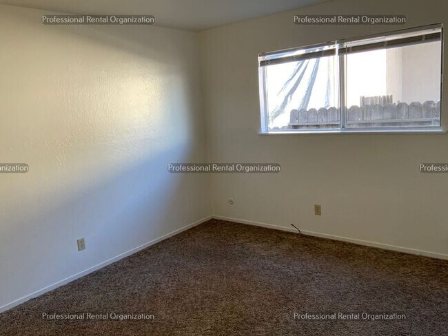 Building Photo - Coming Soon: Charming 2-Bed Duplex with Pa...