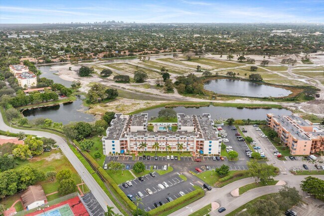 Building Photo - 7500 NW 30th Pl