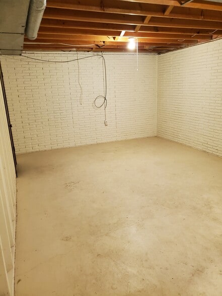 Basement - 1106 Oleson Rd