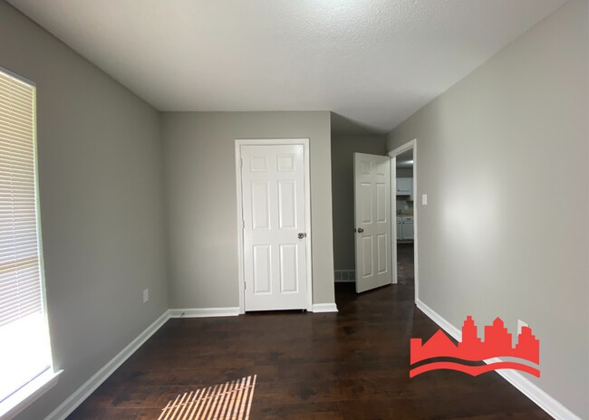 Building Photo - 4444 Kings Valley Cove W