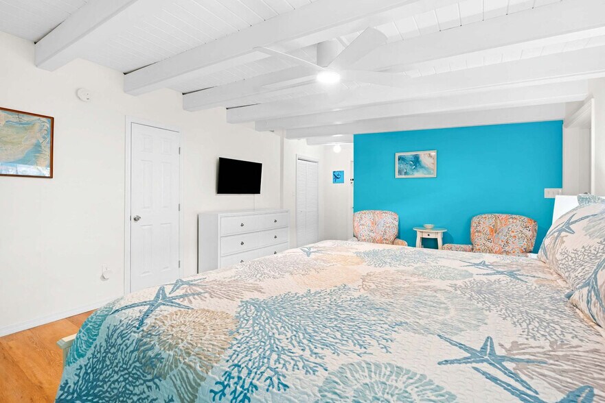 Building Photo - 650 11th St