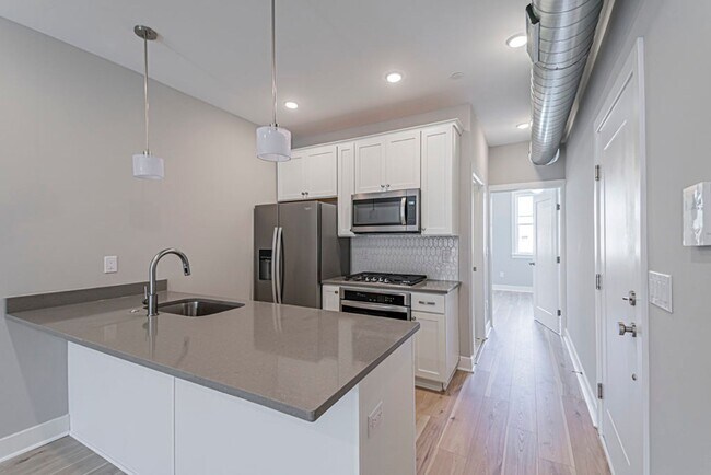 Building Photo - 1448 S 52nd St