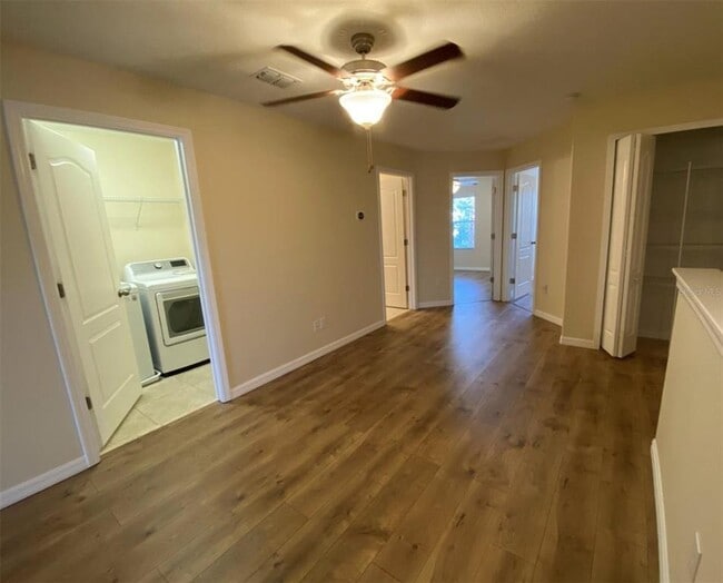 Building Photo - 12013 Greengate Dr