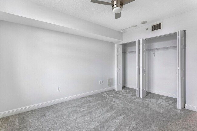 Building Photo - 610 Clematis St