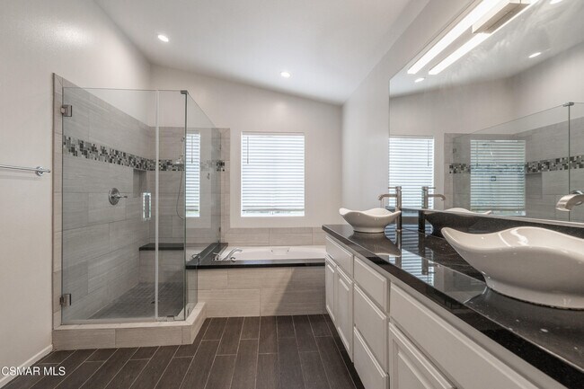 Building Photo - 3109 La Casa Ct