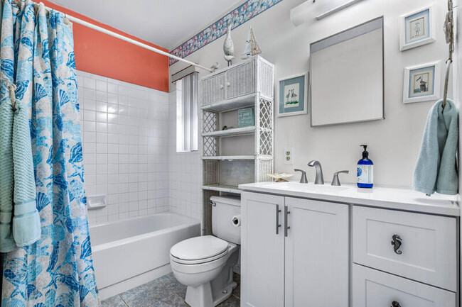 Building Photo - 2503 Waterview Cir