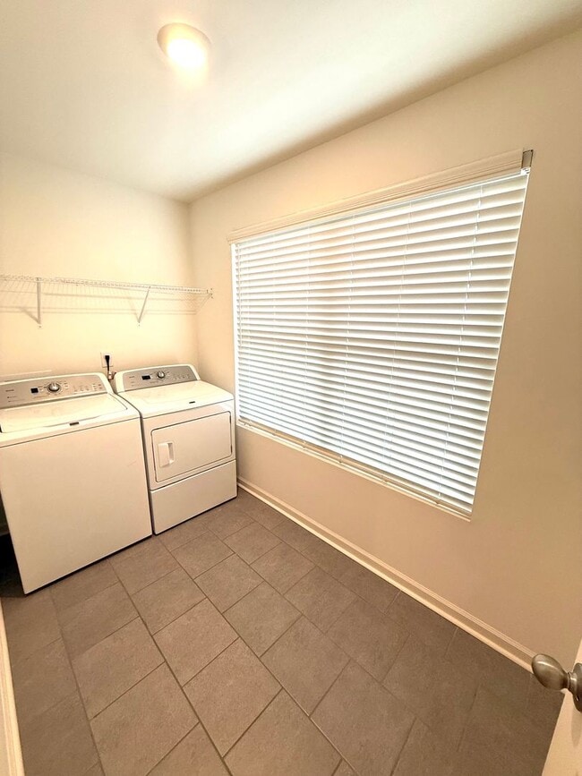 Building Photo - ** 4 Bed 2.5 Bath located in Pike Road ** Call 334-366-9198 to schedule a self-tour