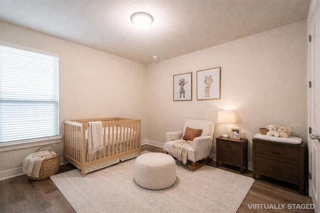 Building Photo - 337 Alicante Ln