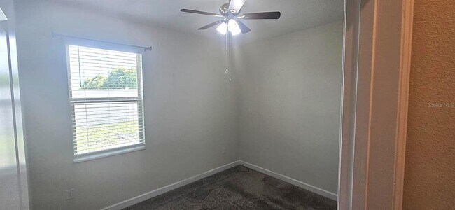 Building Photo - 212 Bergamot Lp