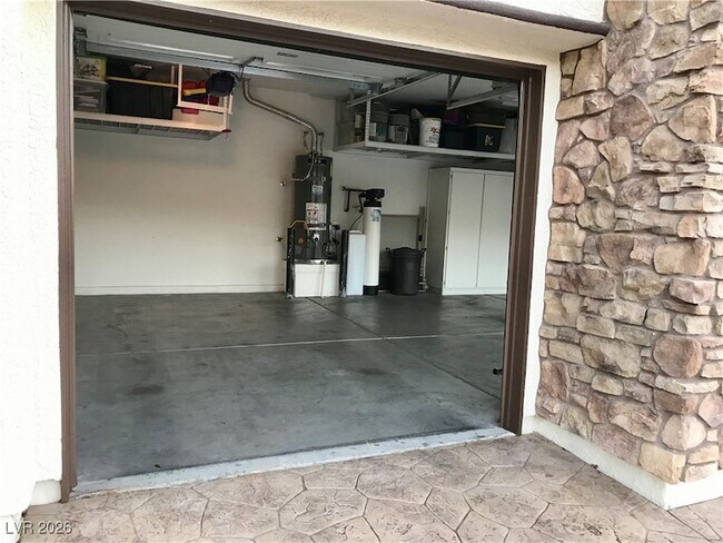 Building Photo - 1169 Midori St