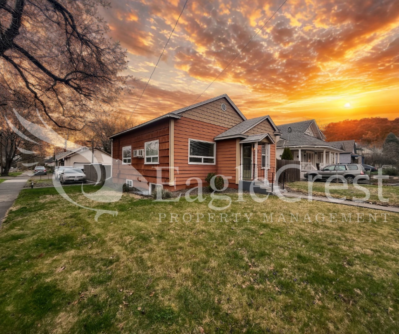 Building Photo - Spacious 3-Bedroom Home with Finished Basement & Fenced Yard