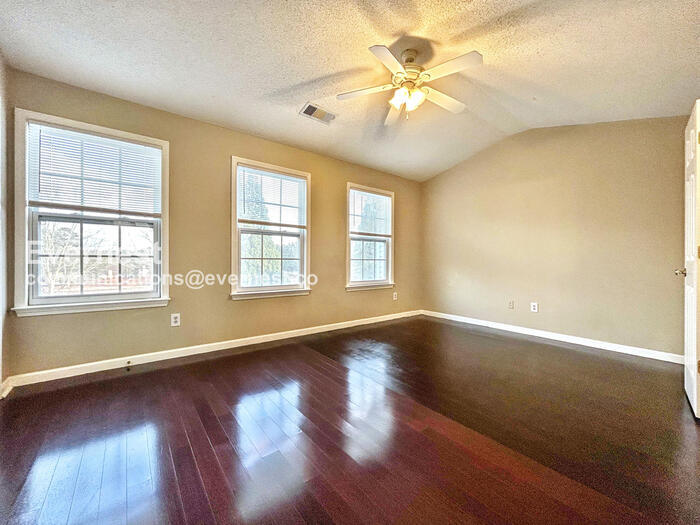 Building Photo - 2521 Heyoak Ct