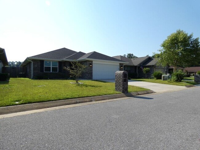 Primary Photo - 4117 Hazelhurst Dr