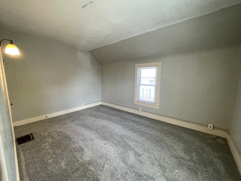 upstairs back room - 631 S 16th St