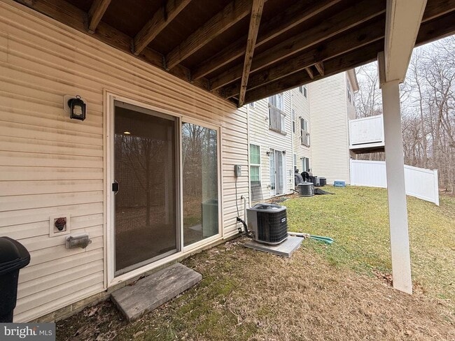 Building Photo - 7296 Dorchester Woods Ln