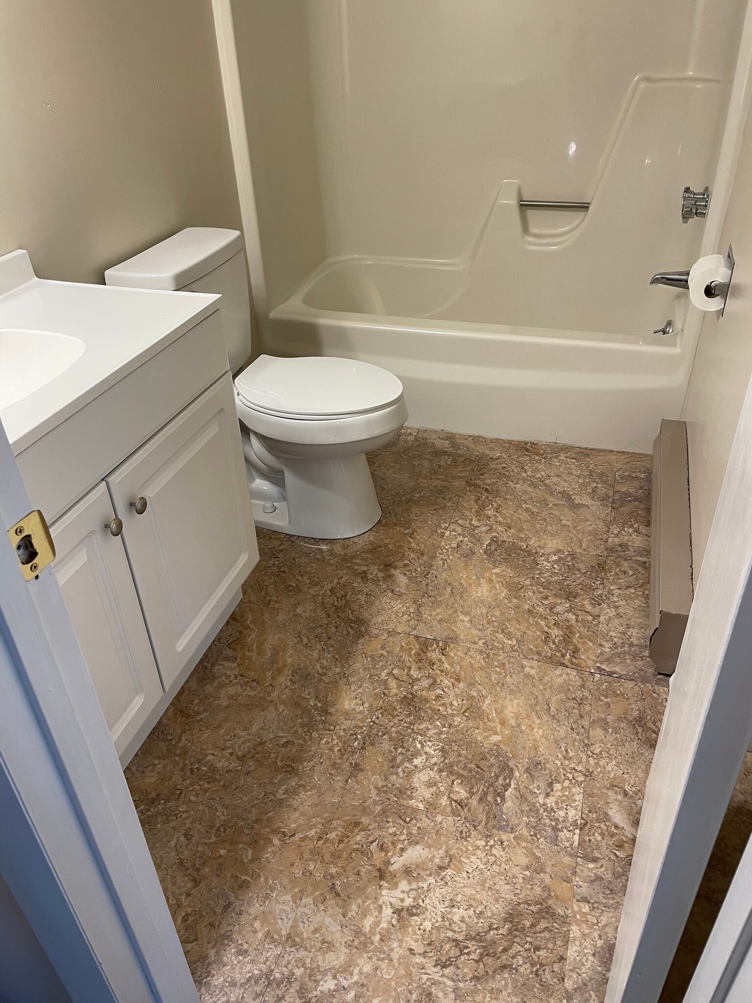 Building Photo - 810 S 2nd St