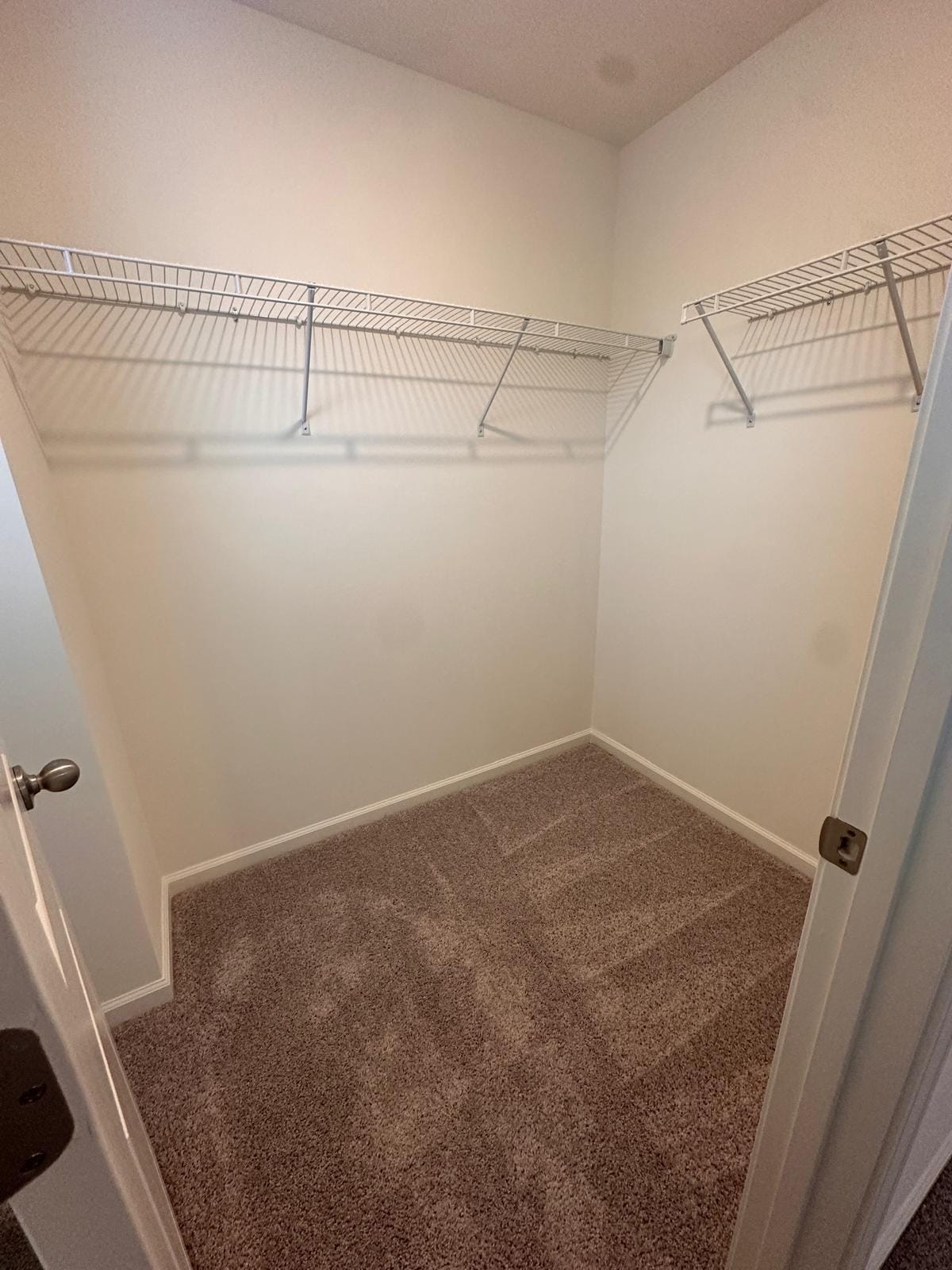 Building Photo - 10615 Brookside Reserve Rd