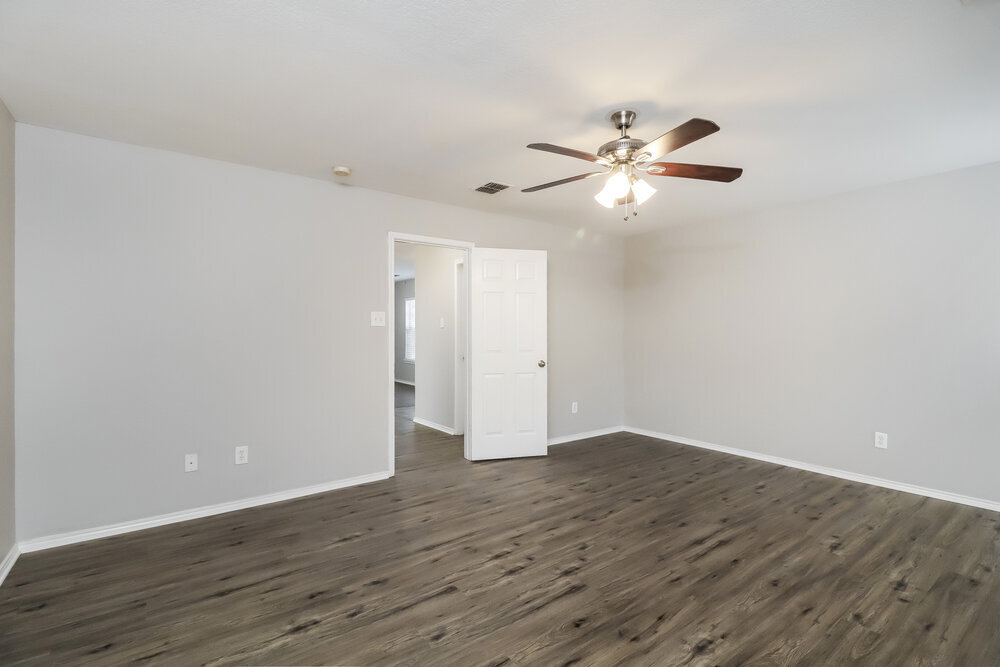 Building Photo - 4649 Sea Ridge Dr