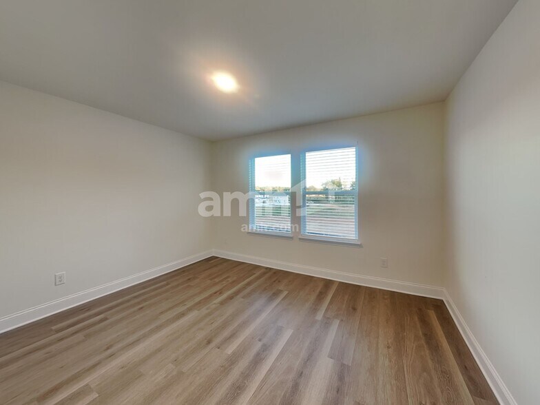 Building Photo - 830 Jubilation St