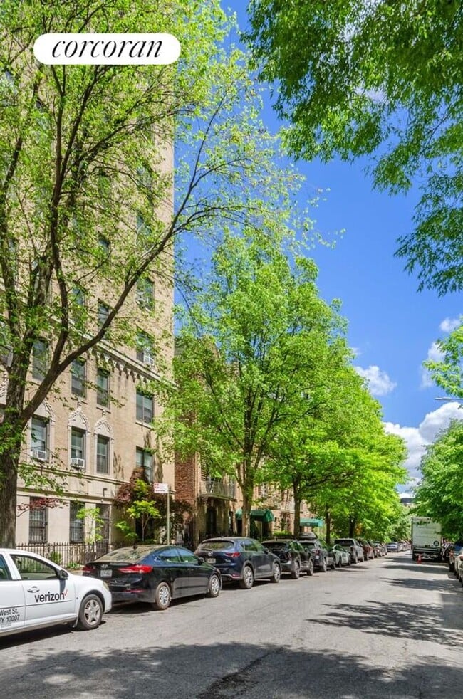 Building Photo - 14 Butler Pl