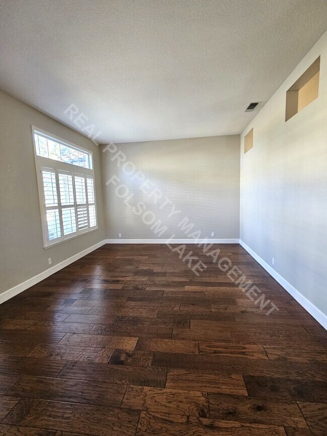 Building Photo - 4-Bedroom Single-Story Home in Briggs Ranch