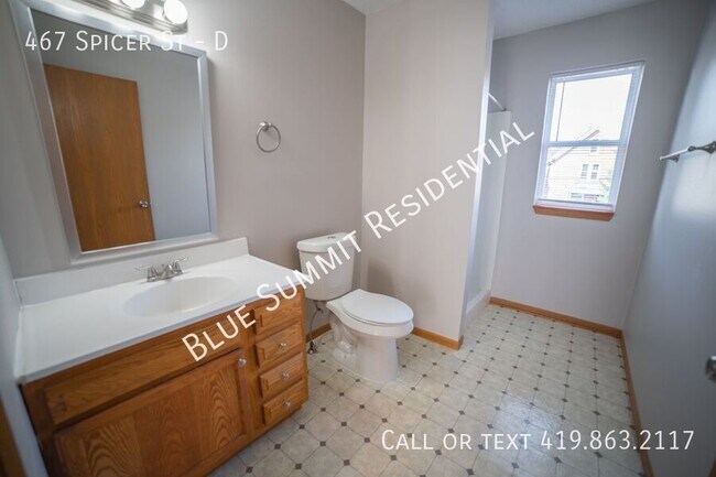 Building Photo - *** Rental Specials *** 2 bedroom Apartmen...