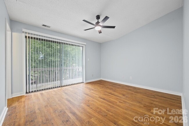 Building Photo - 4130 Charlotte Hwy