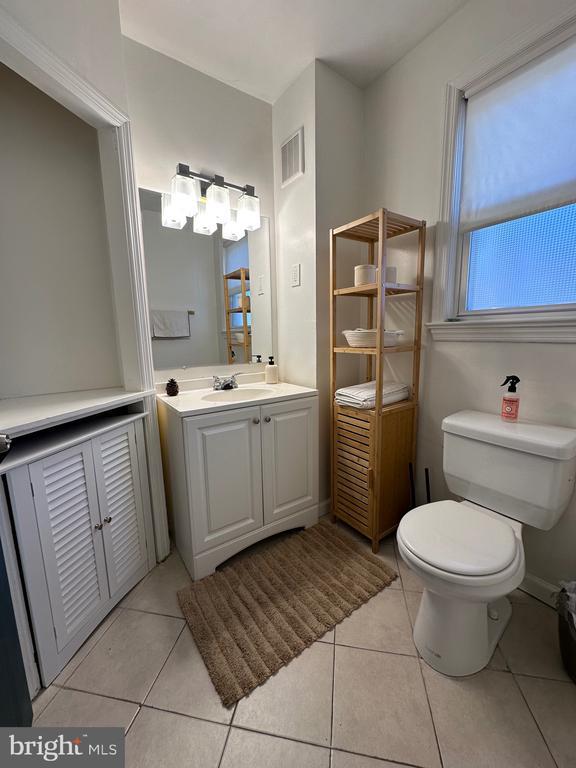 Building Photo - 221 W Chester Pike