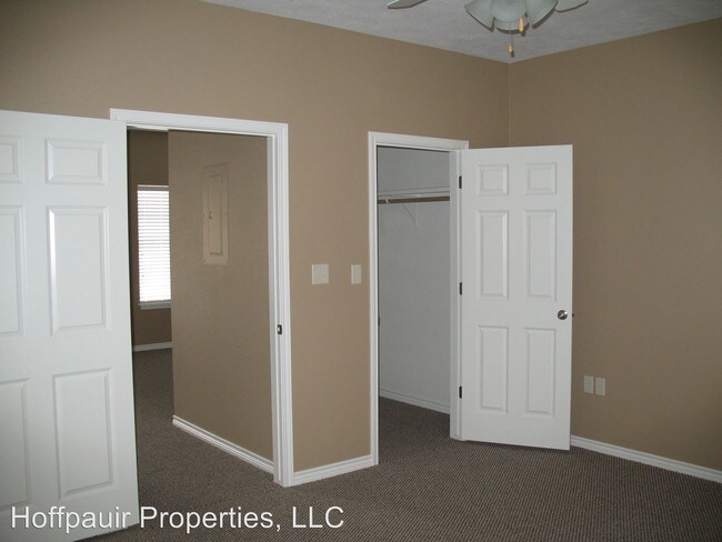 Building Photo - 114 W Lagrange St