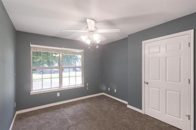 Building Photo - 1822 Sharon Dr