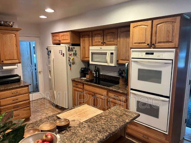 Building Photo - 12618 Kavanaugh Ln