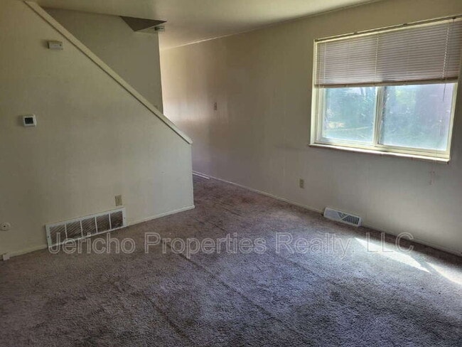 Building Photo - 5140 Tabor St