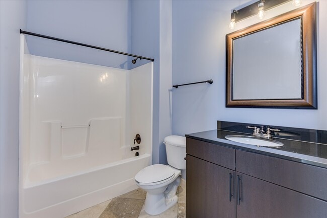 Building Photo - 936 Broad St