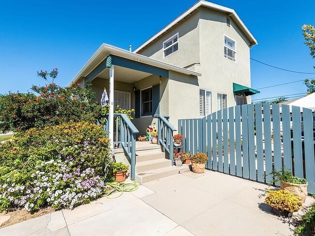 Building Photo - 7848 Bleriot Ave