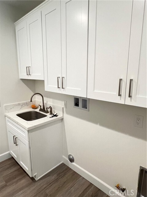 Building Photo - 1011 Hyde Park Dr