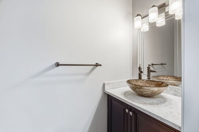 Building Photo - Spectacular John's Creek Traditional