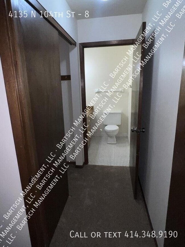 Building Photo - 4135 N 104th St