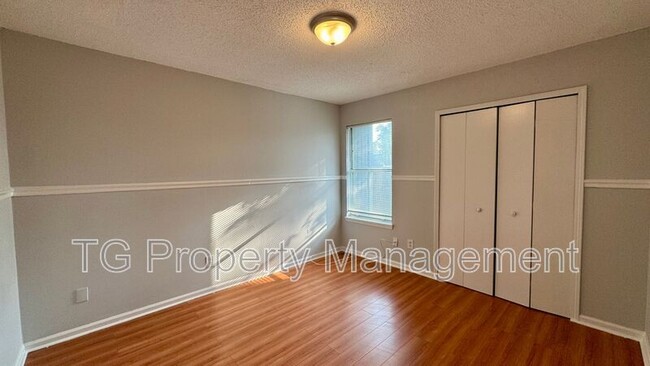 Building Photo - 11766 White Horse Rd