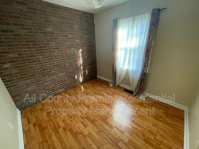 Building Photo - 3138 Powhatan Ave