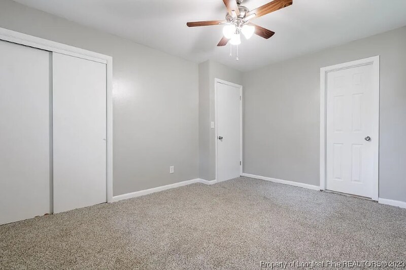 Building Photo - 3221 Rogers Dr