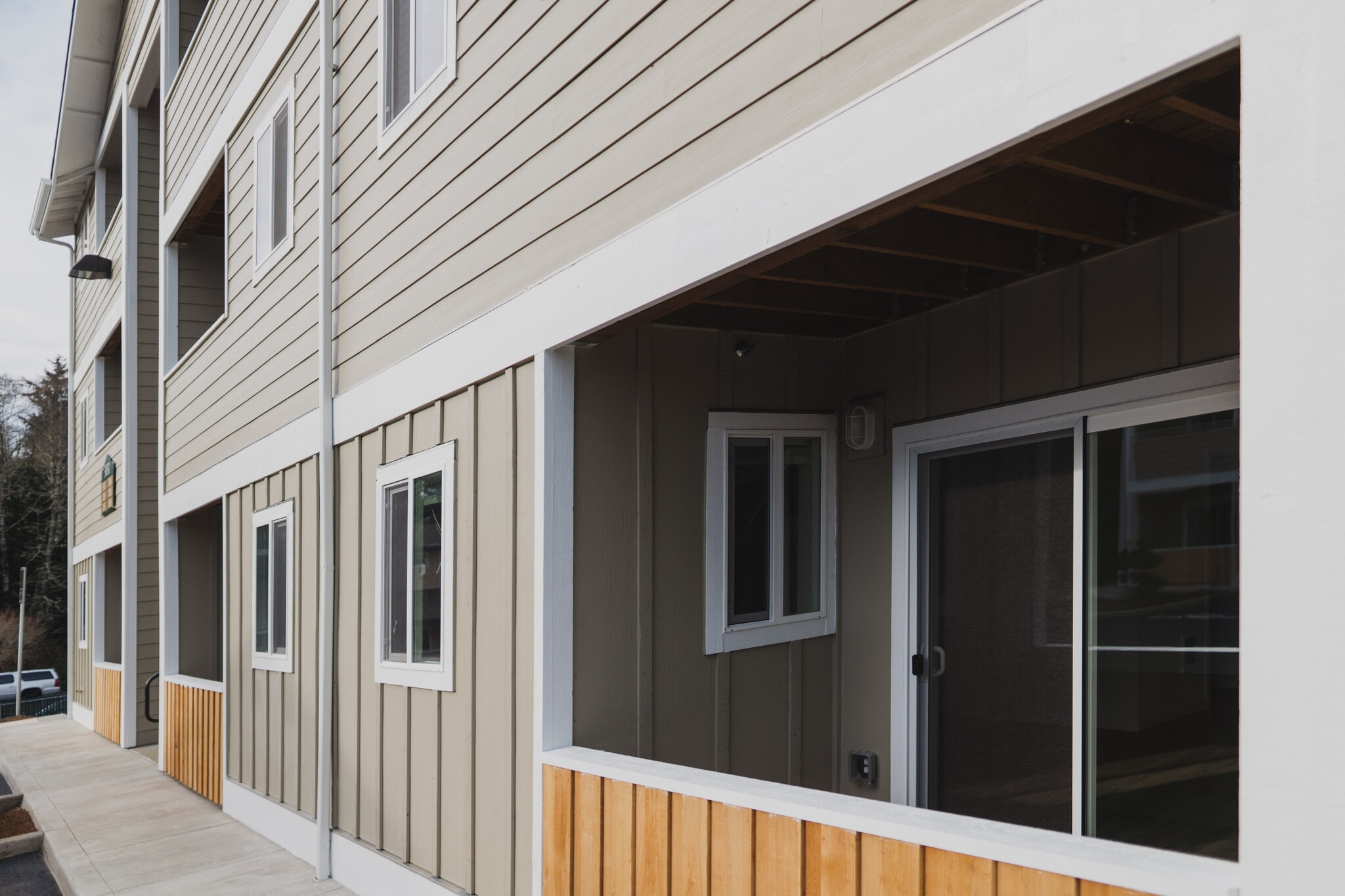 Building Photo - 3031 NE West Devils Lake Rd