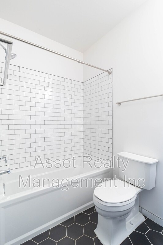 Building Photo - 1110 Franck St